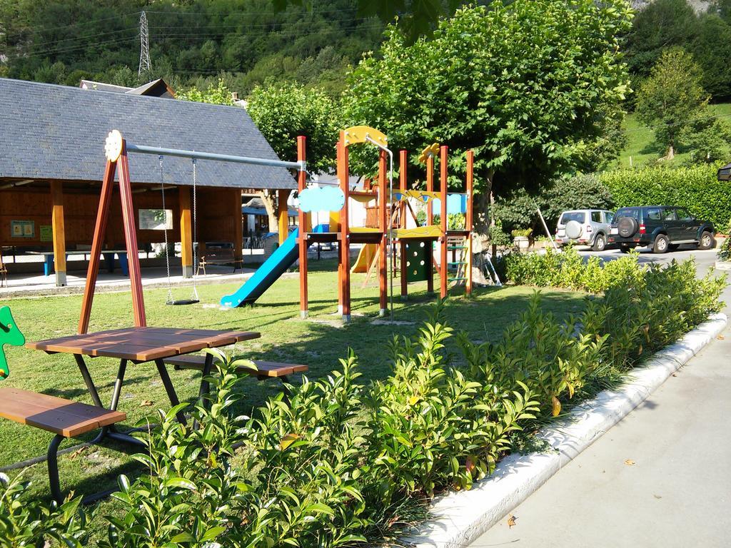 Vilamós Camping Prado Verde מראה חיצוני תמונה